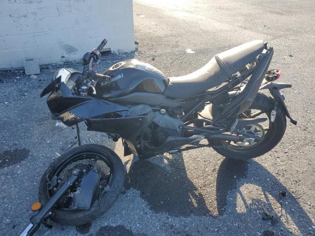 JKAEXEC17BDA64838 - 2011 KAWASAKI EX650 C Siyah fotoğraf 3