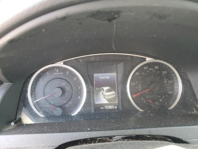 4T1BF1FK4FU915078 - 2015 TOYOTA CAMRY LE WHITE photo 9