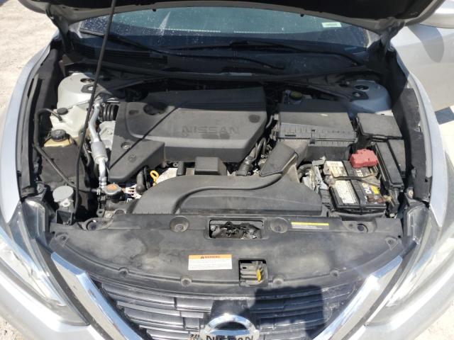 1N4AL3AP8JC227970 - 2018 NISSAN ALTIMA 2.5 ვერცხლისფერი ფოტო 11