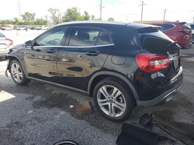 WDCTG4EB4JJ512358 - 2018 MERCEDES-BENZ GLA 250 Қара фото 2