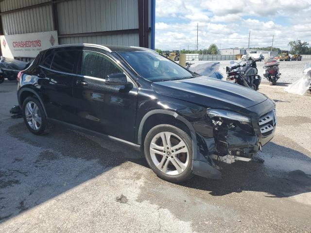 WDCTG4EB4JJ512358 - 2018 MERCEDES-BENZ GLA 250 Қара фото 4