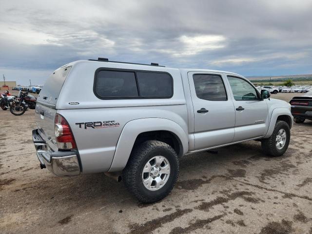 5TFLU4EN0DX071497 - 2013 TOYOTA TACOMA DOUBLE CAB 银色 照片 3