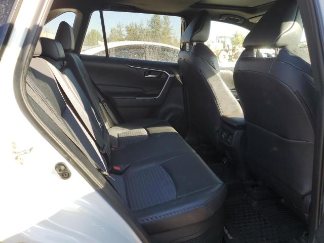 2T3RWRFV6KW045133 - 2019 TOYOTA RAV4 XLE 白色 照片 11