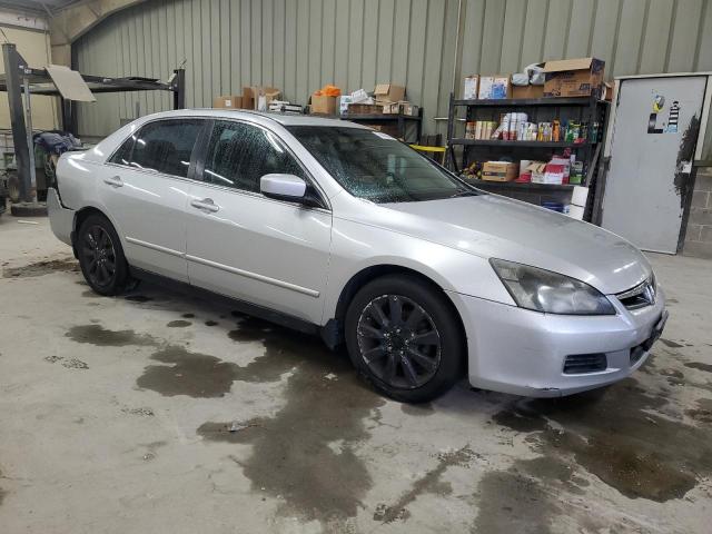 1HGCM66386A009099 - 2006 HONDA ACCORD LX Silber Foto 4