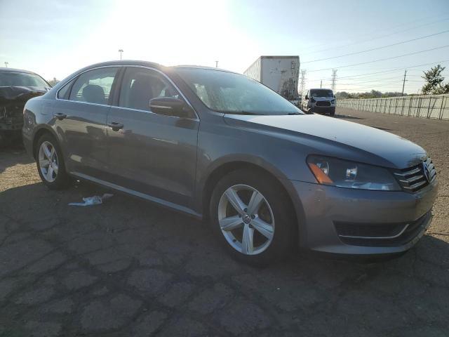 1VWBP7A39DC115820 - 2013 VOLKSWAGEN PASSAT SE GRAY photo 4