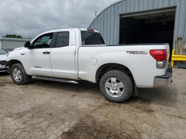 5TFBV54187X020976 - 2007 TOYOTA TUNDRA DOUBLE CAB SR5 WHITE photo 2