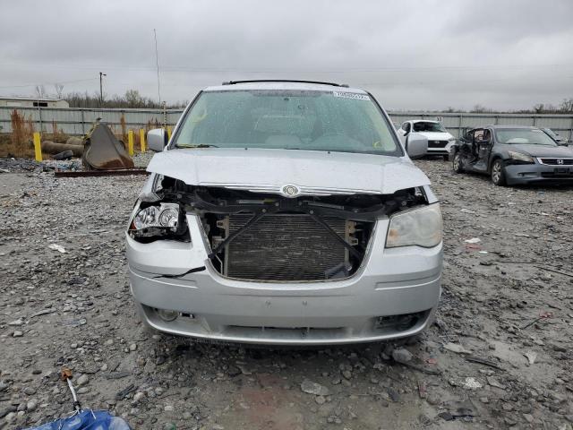 2A8HR541X9R673866 - 2009 CHRYSLER TOWN & COU TOURING ვერცხლისფერი ფოტო 5