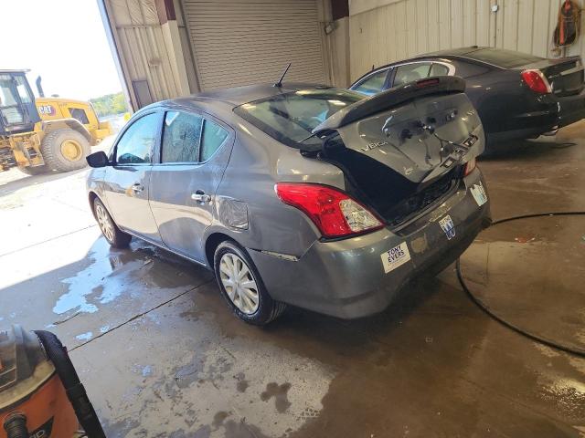 3N1CN7AP0KL846530 - 2019 NISSAN VERSA S ნაცრისფერი ფოტო 2