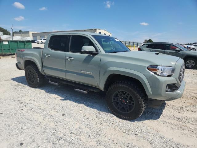 3TYCZ5AN5NT099109 - 2022 TOYOTA TACOMA DOUBLE CAB GRAY photo 4