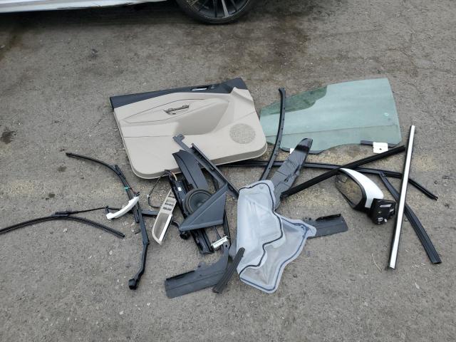 1FMCU9HDXKUA49081 - 2019 FORD ESCAPE SEL Ақ фото 13