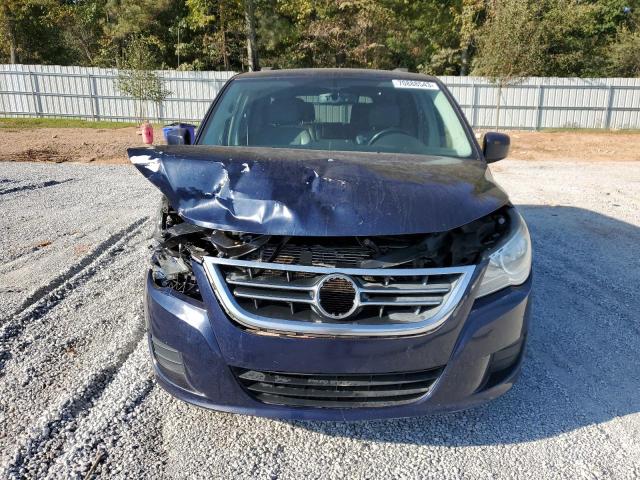 2C4RVABGXER135105 - 2014 VOLKSWAGEN ROUTAN SE BLUE photo 5