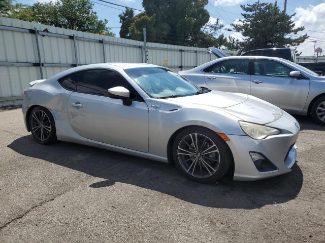JF1ZNAA12E8703460 - 2014 TOYOTA SCION FR-S 银色 照片 4