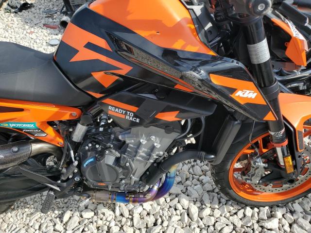 VBKTU940XNM842228 - 2022 KTM 890 DUKE R TWO TONE photo 9