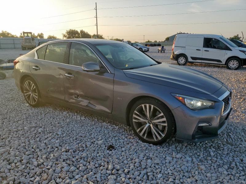 JN1EV7AR9JM443547 - 2018 INFINITI Q50 LUXE 灰色 照片 4