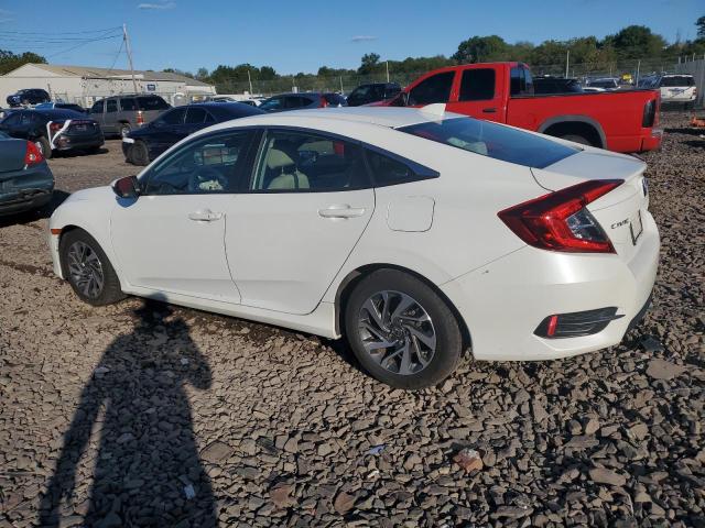 2HGFC2F74JH519875 - 2018 HONDA CIVIC EX WHITE photo 2