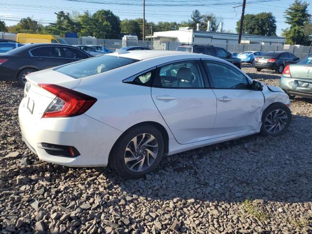 2HGFC2F74JH519875 - 2018 HONDA CIVIC EX WHITE photo 3