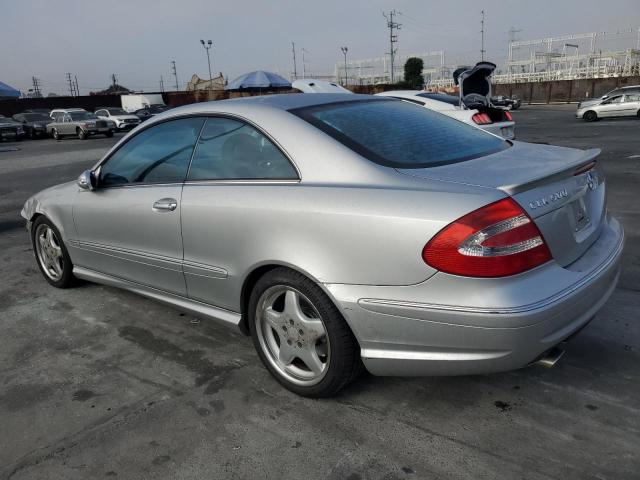WDBTJ75J25F132104 - 2005 MERCEDES-BENZ CLK 500 SILVER photo 2