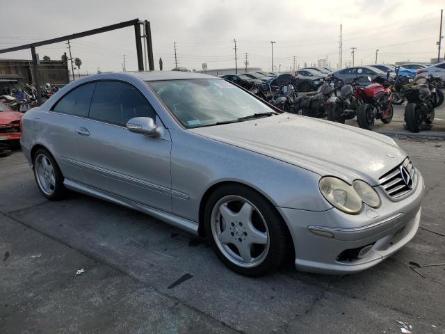 WDBTJ75J25F132104 - 2005 MERCEDES-BENZ CLK 500 SILVER photo 4