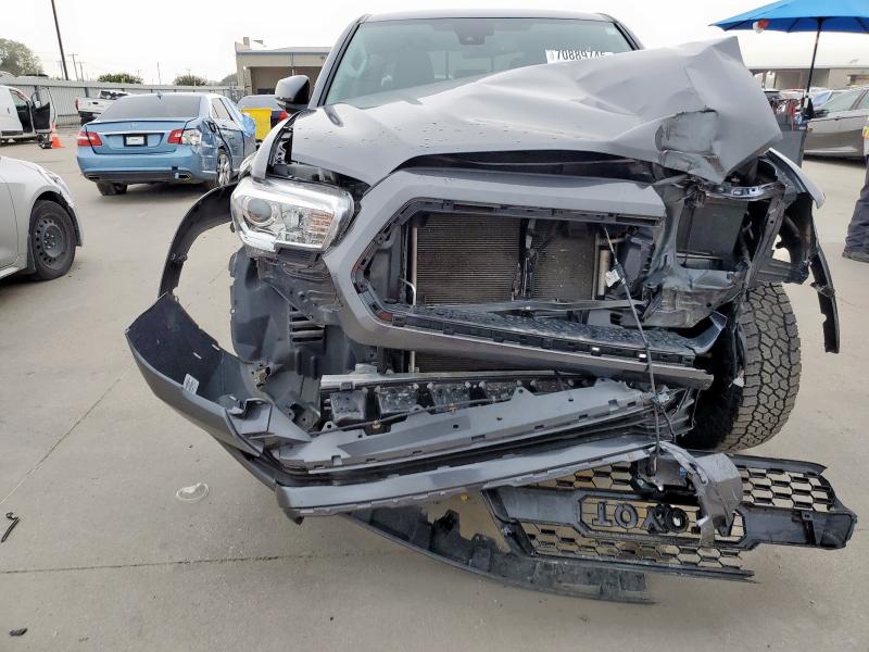 3TMAZ5CN7NM178216 - 2022 TOYOTA TACOMA DOUBLE CAB გრაფიტი ფოტო 5