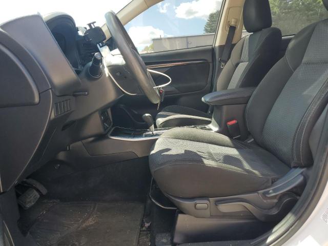 JA4AZ3A30LZ028041 - 2020 MITSUBISHI OUTLANDER SE თეთრი ფოტო 7