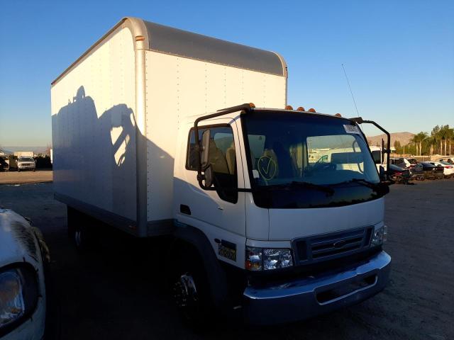 3FRML55ZX8V688317 - 2008 FORD BOX TRUCK LCF550 WHITE photo 4