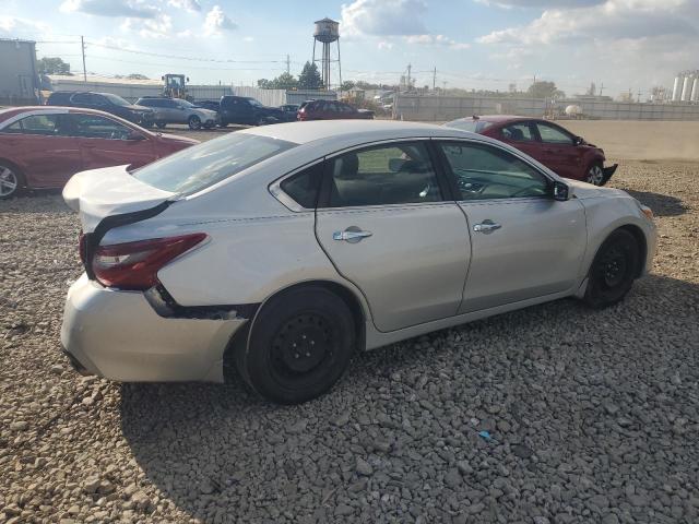 1N4AL3AP7JC476941 - 2018 NISSAN ALTIMA 2.5 Srebrny zdjęcie 3