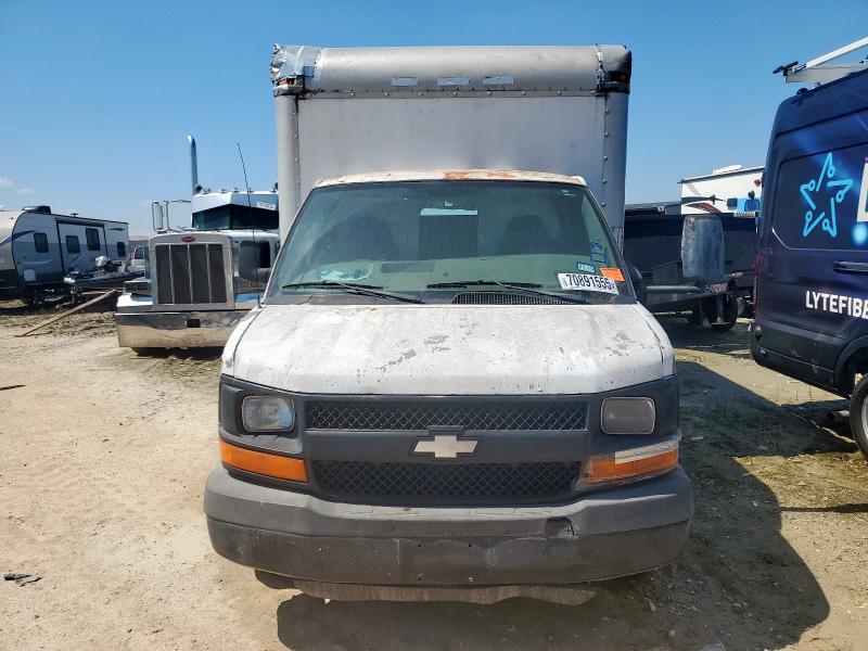 1GBHG31C991183337 - 2009 CHEVROLET EXPRESS G3 WHITE photo 5