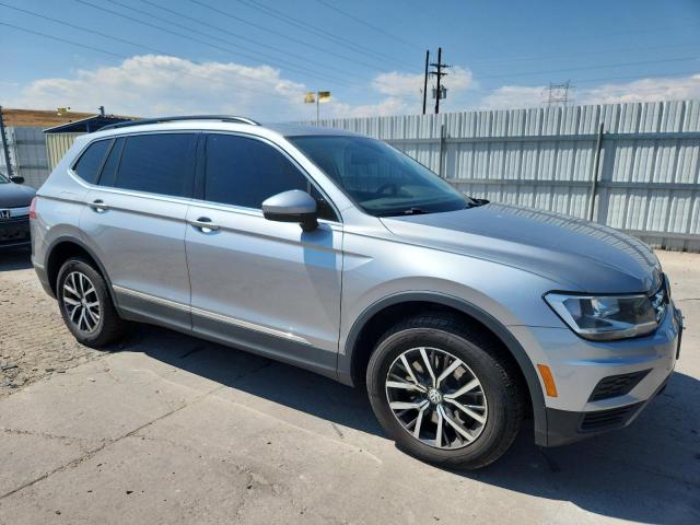 3VV2B7AX7LM029716 - 2020 VOLKSWAGEN TIGUAN SE ვერცხლისფერი ფოტო 4
