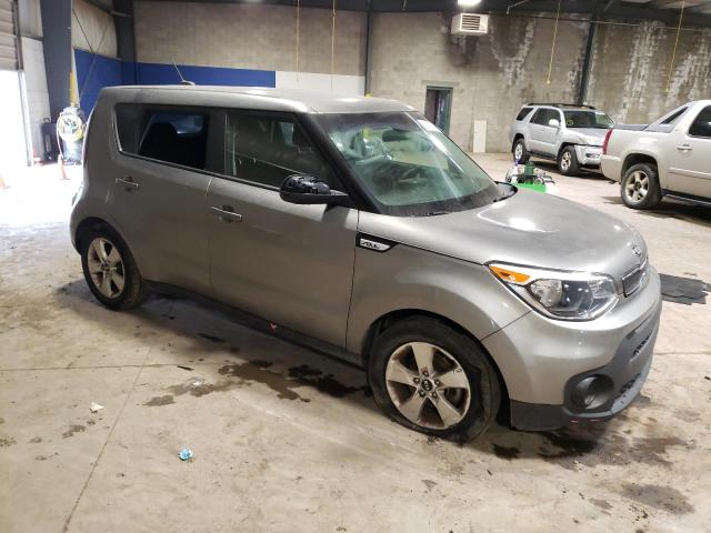 KNDJN2A24H7462954 - 2017 KIA SOUL GRAY photo 4