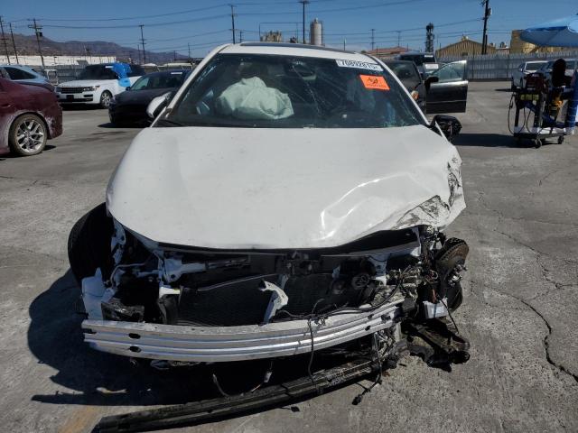 JTDBCMFE4SJ038385 - 2025 TOYOTA COROLLA LE WHITE photo 5