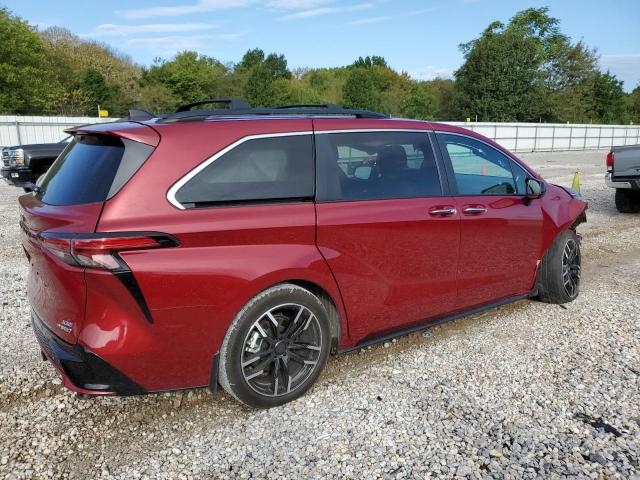 5TDXRKEC0NS080956 - 2022 TOYOTA SIENNA XSE RED photo 3