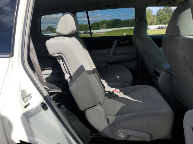 5TDBK3EH7CS163877 - 2012 TOYOTA HIGHLANDER BASE Белый фото 10