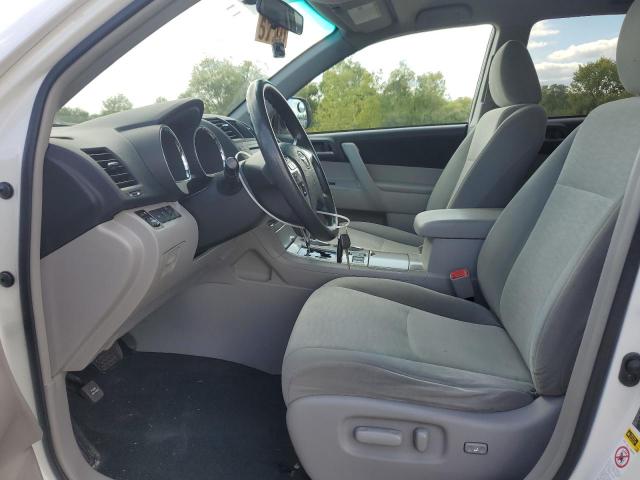5TDBK3EH7CS163877 - 2012 TOYOTA HIGHLANDER BASE Белый фото 7