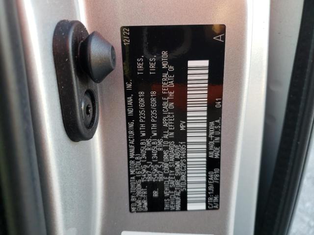 5TDJRKEC2PS146951 - 2023 TOYOTA SIENNA XLE 银色 照片 13