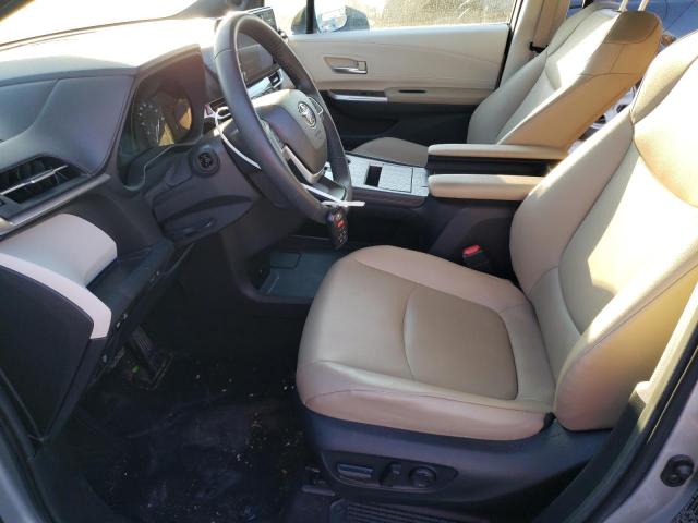 5TDJRKEC2PS146951 - 2023 TOYOTA SIENNA XLE 银色 照片 7