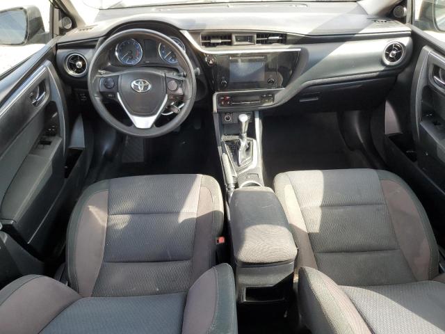 2T1BURHE8JC105555 - 2018 TOYOTA COROLLA L ნაცრისფერი ფოტო 8