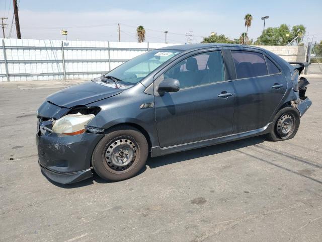 JTDBT923271102139 - 2007 TOYOTA YARIS GRAY photo 1