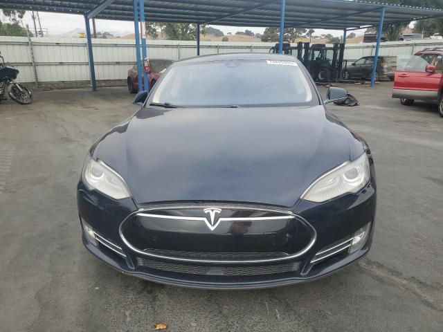 5YJSA1H18EFP52207 - 2014 TESLA MODEL S ლურჯი ფოტო 5