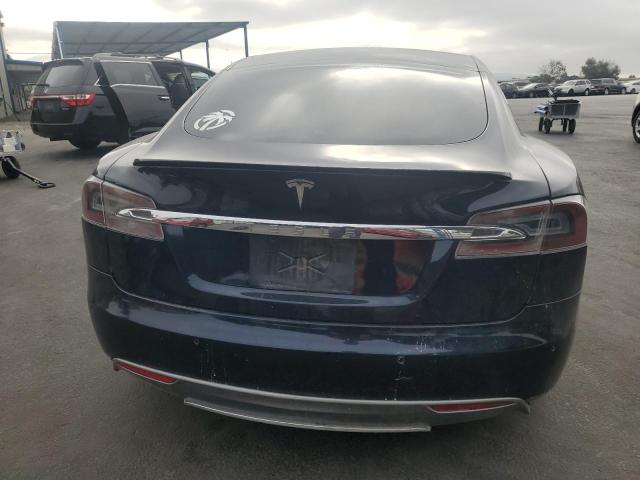 5YJSA1H18EFP52207 - 2014 TESLA MODEL S ლურჯი ფოტო 6
