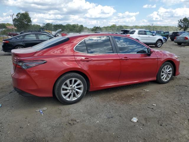 4T1C11AK4PU139062 - 2023 TOYOTA CAMRY LE 红色 照片 3