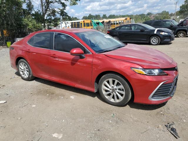 4T1C11AK4PU139062 - 2023 TOYOTA CAMRY LE 红色 照片 4