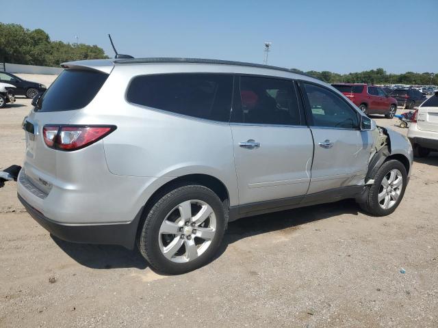 1GNKRGKDXHJ173657 - 2017 CHEVROLET TRAVERSE LT Արծաթագույն լուսանկար 3