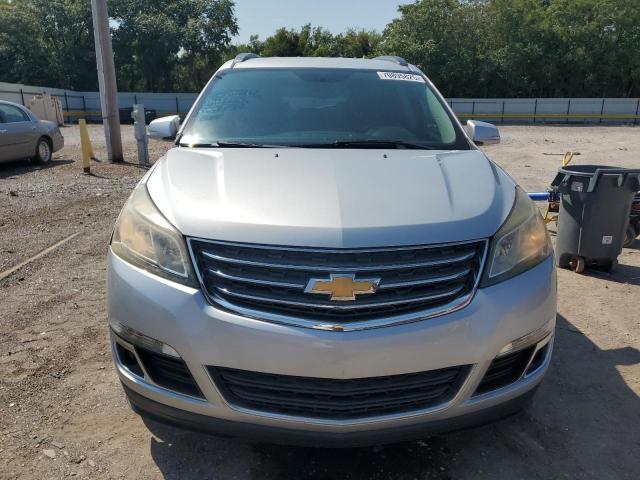 1GNKRGKDXHJ173657 - 2017 CHEVROLET TRAVERSE LT Արծաթագույն լուսանկար 5