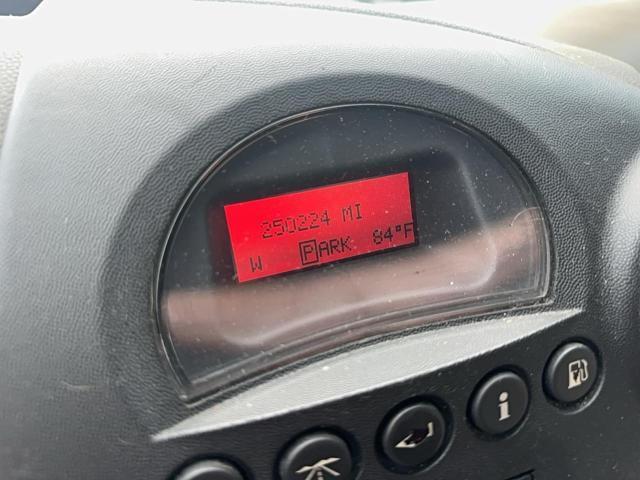 2G2WR524241125142 - 2004 PONTIAC GRAND PRIX GTP GREEN photo 9