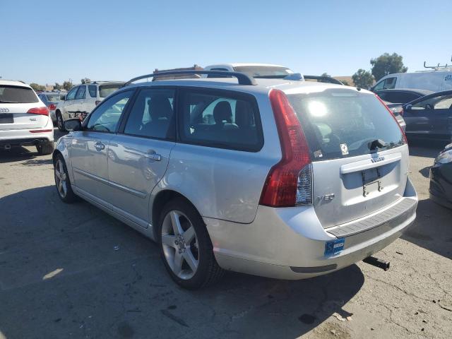 YV1MW390382377291 - 2008 VOLVO V50 2.4I SILVER photo 2