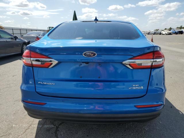 3FA6P0LU0KR135718 - 2019 FORD FUSION SE Կապույտ լուսանկար 6