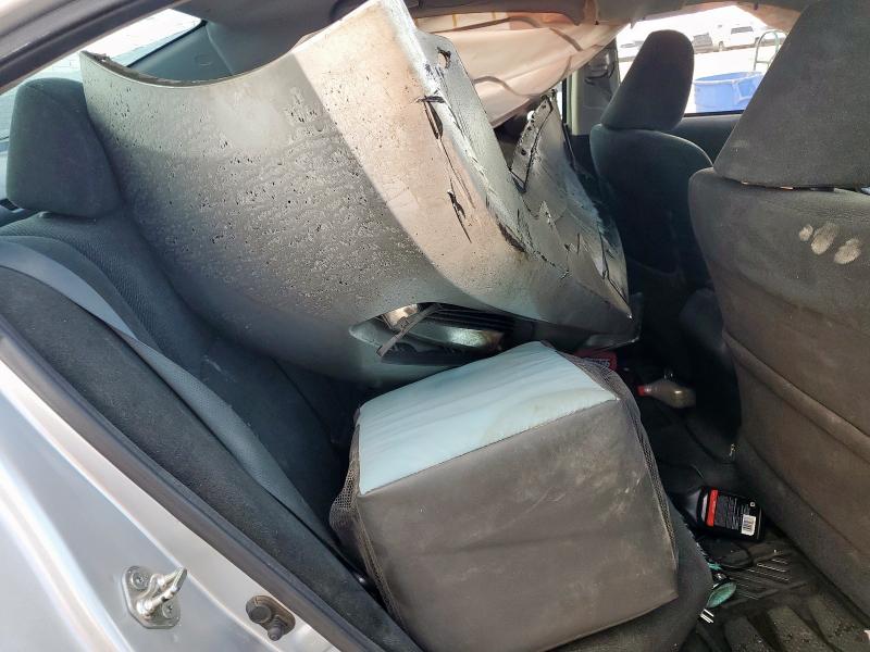 1HGCR2F38DA083355 - 2013 HONDA ACCORD LX 银色 照片 12