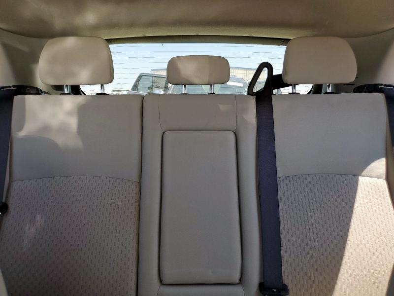 JA4AP3AU6JU011124 - 2018 MITSUBISHI OUTLANDER ES رمادي صورة 10