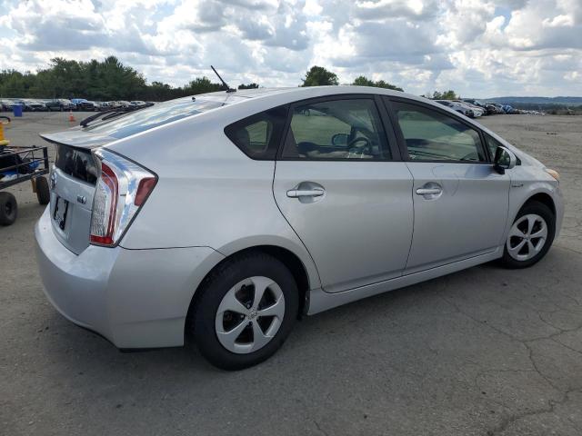 JTDKN3DU3C5440181 - 2012 TOYOTA PRIUS Күміс фото 3