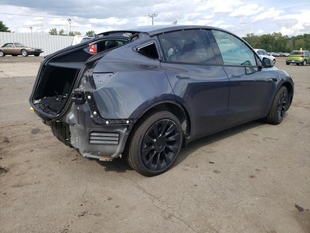 7SAYGDEE4PF814077 - 2023 TESLA MODEL Y GRAY photo 3